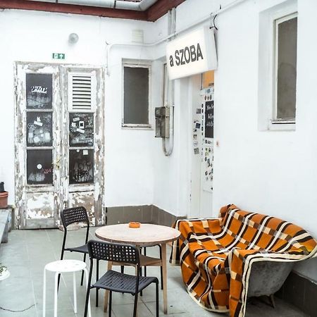 A Szoba Apartman Pécs Buitenkant foto