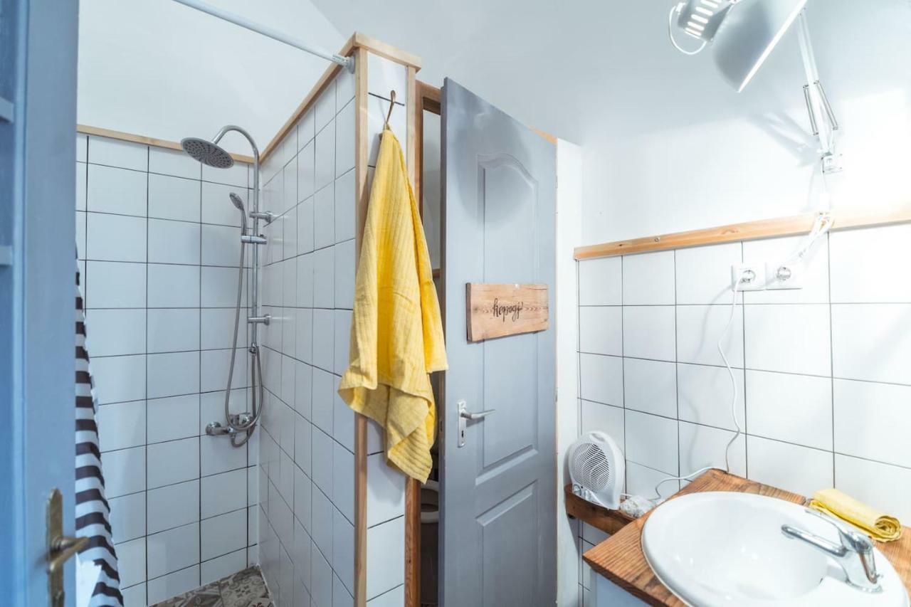 A Szoba Apartman Pécs Buitenkant foto